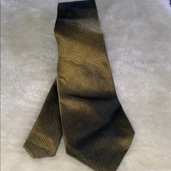Harry Rosen Gold Silk Tie - Picture 3 of 9